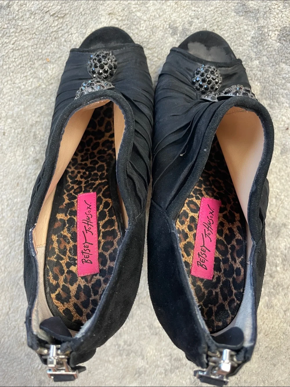 Betsey Johnson Black Ruched Chiffon Peep Toe Booties Heels Crystal Buttons 9.5